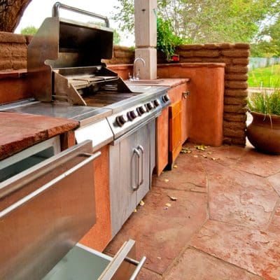 outdoor kitchen